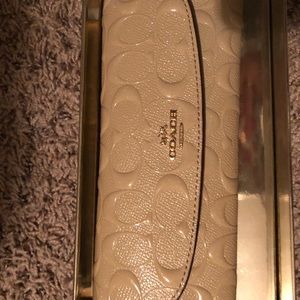 NIB Coach cream iridescent wallet